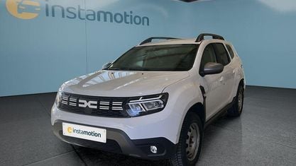 Używany Dacia Duster Journey 116 KM (85 kW) 2023 Biały SUV