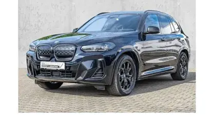Gebraucht BMW iX3 Shadowline 210 kW (286 PS) 2023 Schwarz SUV