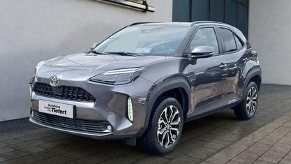 Ny Toyota Yaris Cross 131 HK (96 kW) 2025 Grå SUV