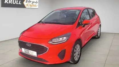 Begagnad Ford Fiesta Cool & Connect 101 HK (74 kW) 2023 Röd Halvkombi