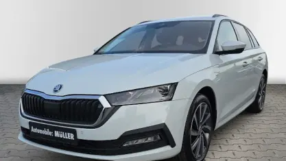 Gebraucht Skoda Octavia Tour 150 PS (110 kW) 2022 Moonweiss metallic Kombi