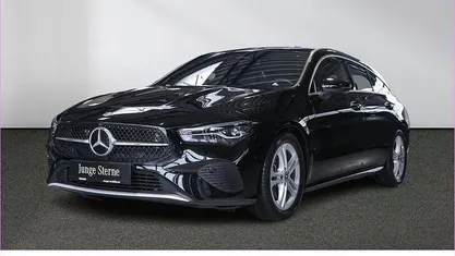 Gebraucht Mercedes CLA180 Shooting Brake 136 PS (100 kW) 2024 Schwarz Kombi