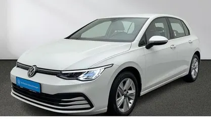 Gebraucht VW Golf VIII Life 150 PS (110 kW) 2022 Limousine