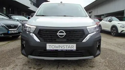Nouă Nissan Townstar N-Connecta 130 CP (95 kW) 2025 Alb Van