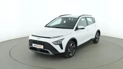 Gebraucht Hyundai Bayon Select 2023 Weiß SUV