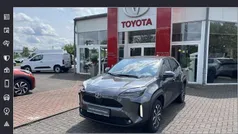 Marlingrau metallic Gebraucht 2022 Toyota Yaris Cross Team SUV | 24.500 € (Fairer Preis)