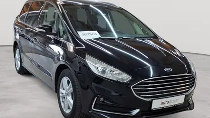 Gebraucht Ford Galaxy Titanium 150 PS (110 kW) 2021 Obsidianschwarz metallic Van / Kleinbus