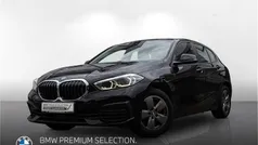 Schwarz Gebraucht 2021 BMW 118 Advantage Kleinwagen | 21.900 € (Fairer Preis)