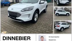 Weiß Gebraucht 2022 Ford Kuga Titanium SUV | 25.889 € (Fairer Preis)