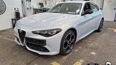 Colore esterno perla lunare, Gebraucht 2024 Alfa Romeo Giulia Premium Limousine | 36.900 € (Fairer Preis)