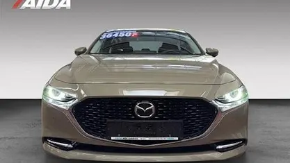 Grün Neu 2025 Mazda 3 Exclusive-Line Limousine | 29.450 €