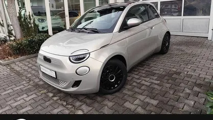 Gebraucht 2025 Fiat 500e S Limousine | 31.450 €