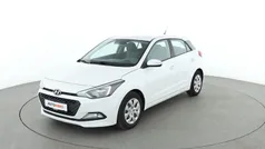 Weiß Gebraucht 2017 Hyundai i20 Classic Limousine | 8.920 € (Fairer Preis)