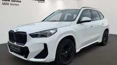 Alpinweiss iii (weiss) Gebraucht 2022 BMW iX1 M Sport SUV | 40.900 € (Fairer Preis)