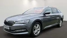 Gebraucht 2022 Skoda Superb Style Kombi | 28.580 € (Fairer Preis)