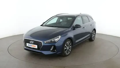 Gebraucht Hyundai i30 Premium 140 PS (102 kW) 2017 Blau Kombi