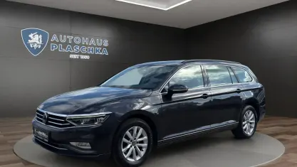 Gebraucht VW Passat Business 150 PS (110 kW) 2023 Mangangrau Kombi
