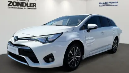 Gebraucht Toyota Avensis Edition-S 147 PS (108 kW) 2017 Weiß Kombi