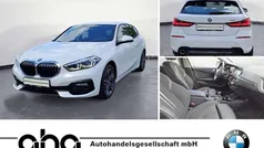 Weiß Gebraucht 2021 BMW 118 Sport Line Kleinwagen | 20.860 € (Fairer Preis)