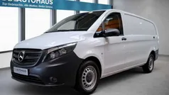 Weiß Gebraucht 2022 Mercedes Vito Van / Kleinbus | 35.850 € (Guter Preis)