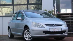 Grau Gebraucht 2005 Peugeot 307 Quiksilver Limousine | 1.900 € (Fairer Preis)