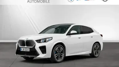 Gebraucht BMW iX2 M Sport 230 kW (313 PS) 2025 Alpinweiss SUV