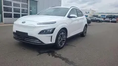 Serenity white Gebraucht 2023 Hyundai Kona Trend SUV | 33.480 € (Fairer Preis)
