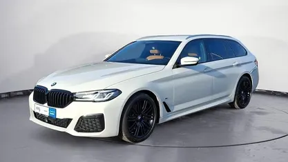 Weiß Gebraucht 2023 BMW 540 Sport Line Kombi | 47.890 € (Fairer Preis)