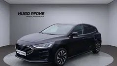 Schwarz Gebraucht 2022 Ford Focus Titanium Limousine | 18.940 € (Guter Preis)