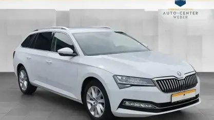 Gebraucht Skoda Superb Style 200 PS (147 kW) 2023 Weiß Kombi