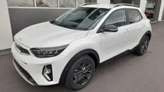 Weiß Gebraucht 2024 Kia Stonic 4 SUV | 22.990 € (Fairer Preis)