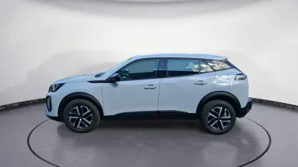 Gebraucht Peugeot 2008 Active 101 PS (74 kW) 2024 Weiß SUV