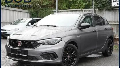 Gebraucht Fiat Tipo Street 95 PS (69 kW) 2019 Grau Limousine