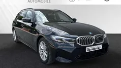 Saphirschwarz metallic Gebraucht 2024 BMW 320 Comfort Edition Kombi | 41.777 € (Fairer Preis)