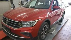 Rot Gebraucht 2021 VW Tiguan SUV | 27.990 € (Fairer Preis)