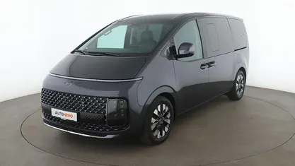 Gebraucht Hyundai Staria Signature 177 PS (130 kW) 2021 Grau Van / Kleinbus