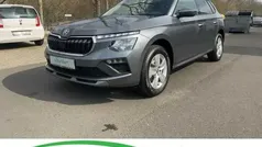 Graphitgrau metallic (grau) metallic Neu 2024 Skoda Kamiq Selection SUV | 25.850 € (Guter Preis)