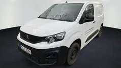 Weiss icy Gebraucht 2023 Peugeot Partner Premium Van / Kleinbus | 14.990 € (Superpreis)