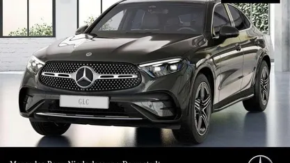 Graphitgrau Gebraucht 2025 Mercedes 200 AMG Coupé | 57.350 € (Guter Preis)