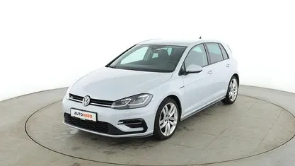 Gebraucht VW Golf VII Highline 2018 Weiß Limousine
