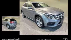 Grau Gebraucht 2019 Mercedes GLA200 AMG SUV | 26.490 € (Fairer Preis)