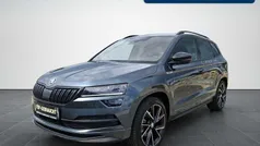 Quarzgrau metallic Gebraucht 2021 Skoda Karoq SportLine SUV | 30.580 € (Fairer Preis)