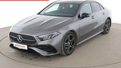 Gebraucht Mercedes A180 AMG line 150 PS (110 kW) 2023 Grau Limousine