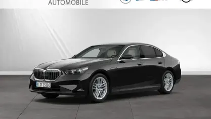 Gebraucht BMW 530e Sport Line 299 PS (219 kW) 2025 Saphirschwarz metallic Limousine