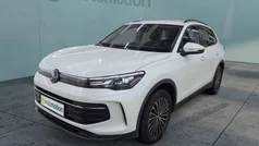 Weiß Gebraucht 2024 VW Tiguan Life SUV | 36.856 € (Fairer Preis)
