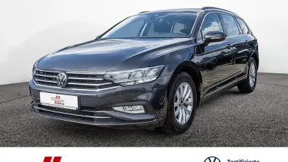 Gebraucht VW Passat Business 150 PS (110 kW) 2023 Grau / mangangrau (metallic) Kombi