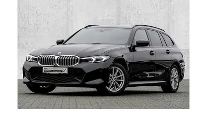 Gebraucht BMW 320 M Sport 190 PS (139 kW) 2025 Schwarz Kombi