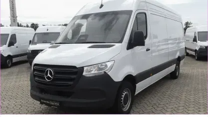 Gebraucht Mercedes Sprinter 170 PS (125 kW) 2025 Weiß Van