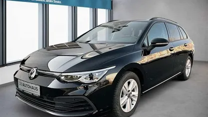 Gebraucht VW Golf VIII Life 150 PS (110 kW) 2024 Schwarz Kombi