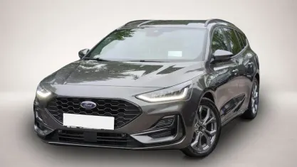 Gebraucht Ford Focus ST-Line X 125 PS (91 kW) 2024 Grau